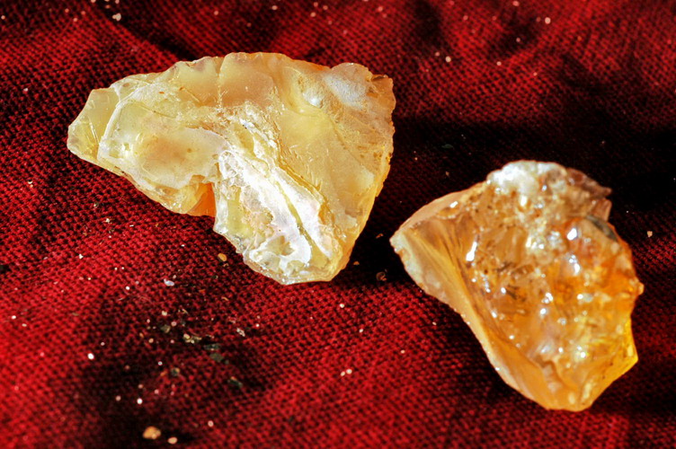 Feueropal - Edelstein - © Andrea Mennebäck