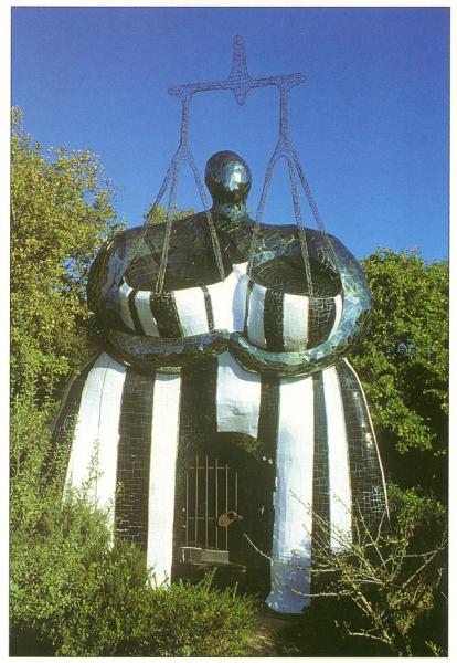 Im Inneren Des Urweiblichen Der Tarot Garten In Der Toskana Vigeno